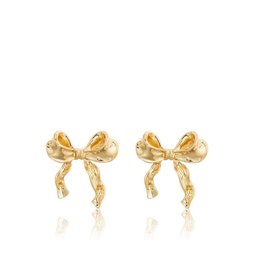 Stunning lightly hammered bow earring, featuring a brilliant shine finish that adds a touch of luxury to your jewelry collection.