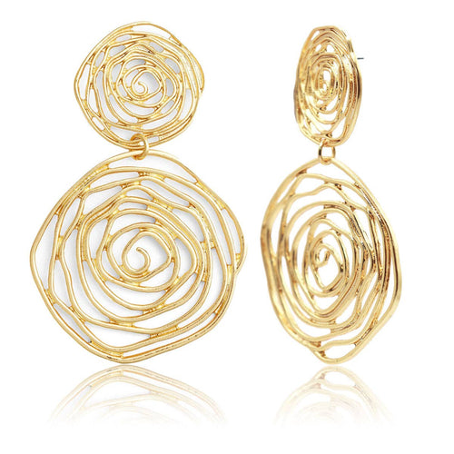 Elegant floral-shaped golden earrings with a polished finish, adding a modern and flirty touch to any outfit this season.