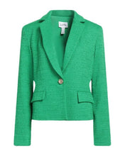 Load image into Gallery viewer, This stylish bouclé blazer combines timeless elegance with modern flair, showcasing a notched collar and tailored boxy fit.
